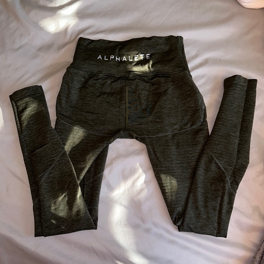 Alphalete revival leggings